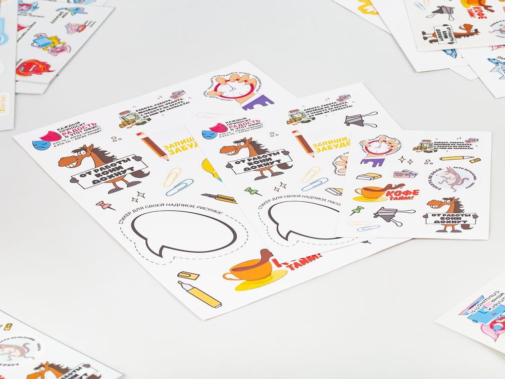 Наклейки ПВХ Sticker Pack на заказ, S