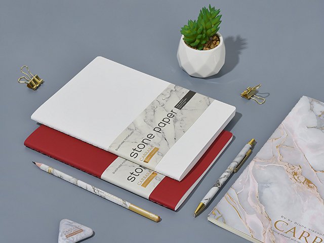 Тетрадь с каменной бумагой А5 "Carrara" 40 л., линейка, бордовый