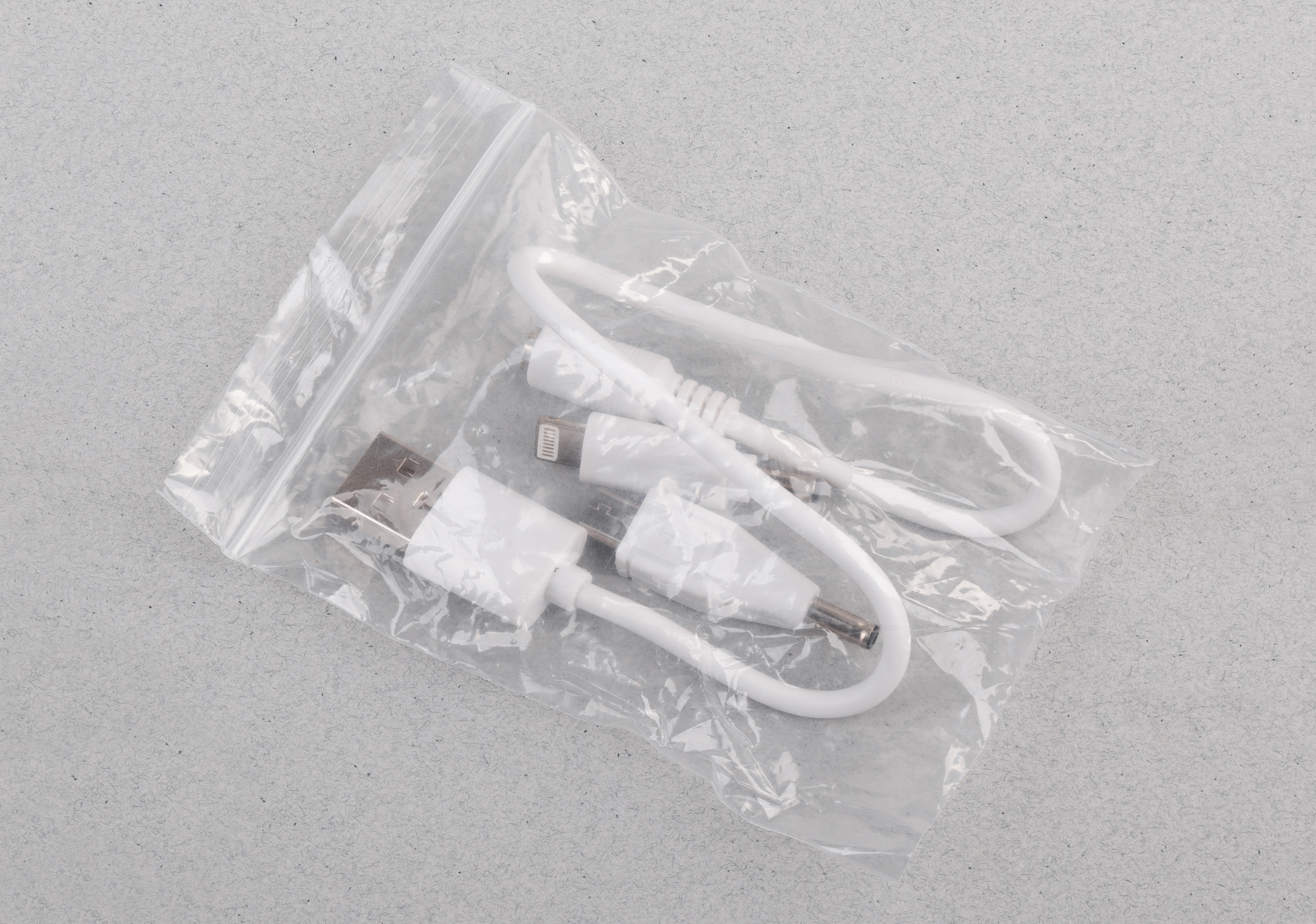 Кабель 2-в-1 (microUSB, Lightning), белый